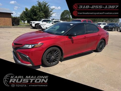 Used 2022 Toyota Camry XSE FWD image 1