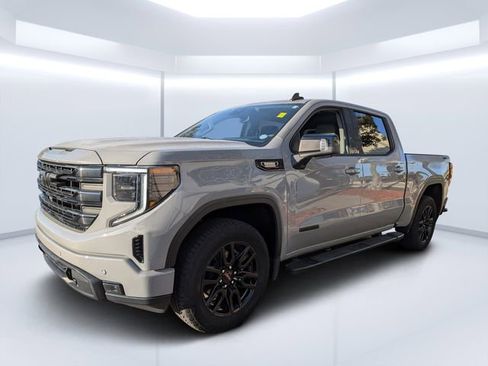 Used 2024 GMC Sierra 1500 Elevation w/ Elevation Premium Package image 7