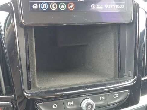 Used 2020 Chevrolet Traverse RS image 16