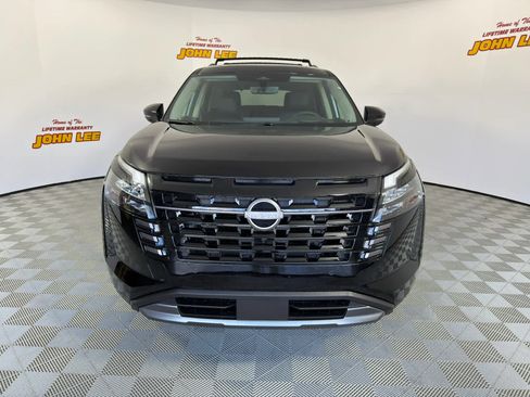 New 2026 Nissan Pathfinder Platinum image 9