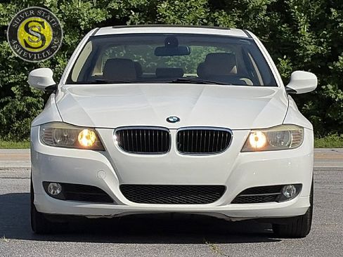 Used 2010 BMW 328i Sedan RWD image 2