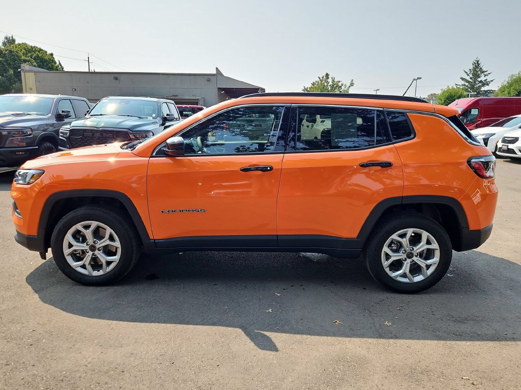 Certified 2026 Jeep Compass Latitude AWD/4WD image 4