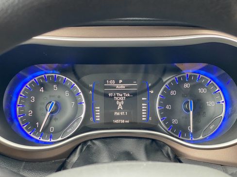 Used 2020 Chrysler Voyager Lxi image 10