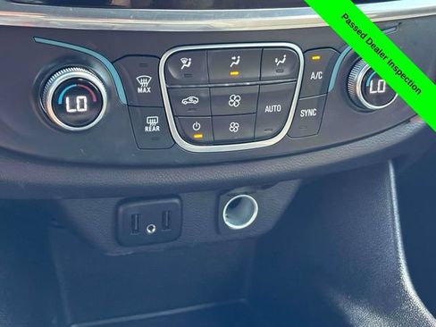 Used 2023 Chevrolet Traverse LS w/ Safety Package AWD/4WD image 18