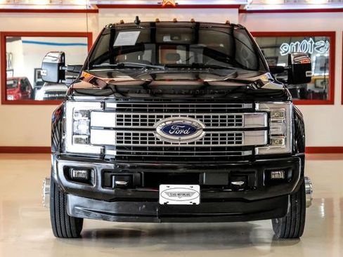 Used 2019 Ford F450 Platinum w/ Platinum Ultimate Package image 10