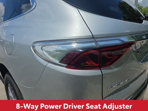Used 2022 Buick Enclave Essence FWD image 9
