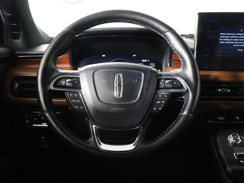 Used 2021 Lincoln Nautilus Reserve w/ Monochromatic Package image 39