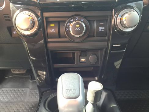 Used 2023 Toyota 4Runner TRD Off-Road Premium w/ Off Road Premium Plus Package AWD/4WD image 26
