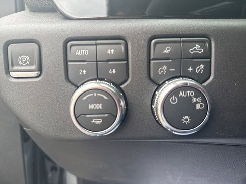 New 2026 GMC Sierra 1500 SLE AWD/4WD image 26