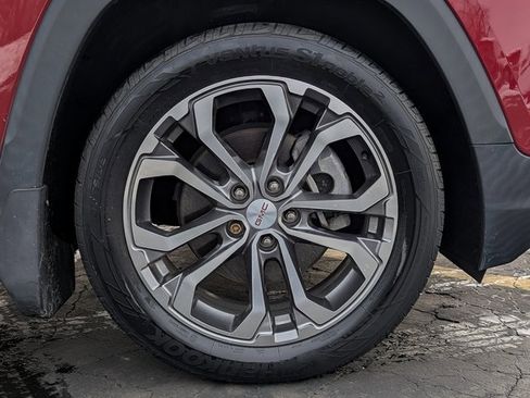 Certified 2019 GMC Terrain SLT w/ Preferred Package image 11