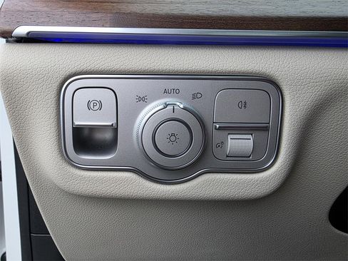 New 2026 Mercedes-Benz GLE 450 4MATIC image 12