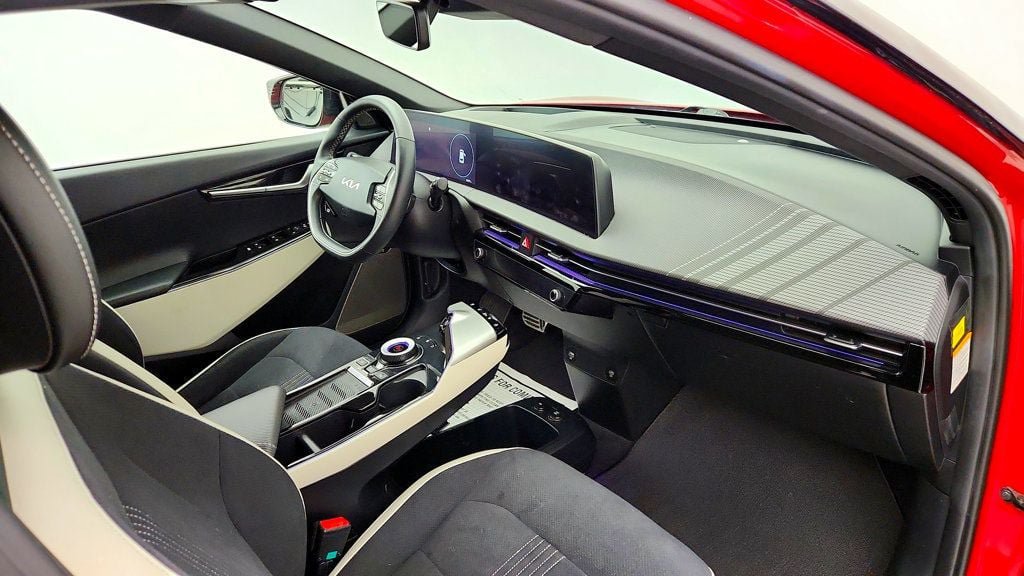 Used 2022 Kia EV6 GT-Line w/ GT-Line Suede Seat Package AWD/4WD image 22