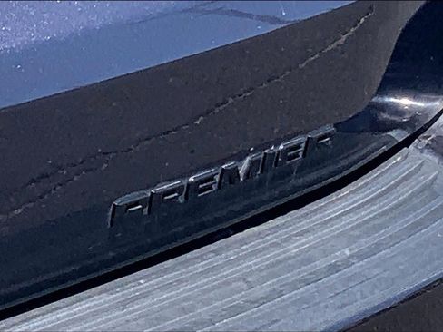 Used 2023 Chevrolet Tahoe Premier AWD/4WD image 10