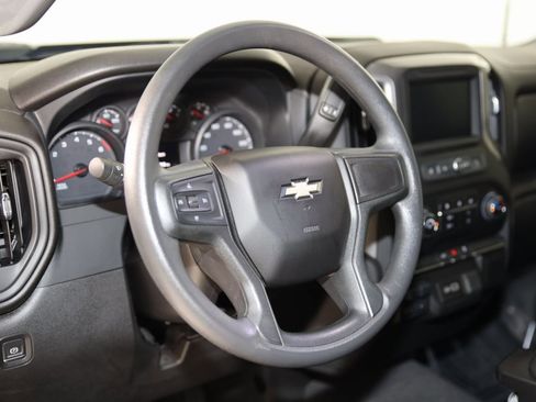 Used 2023 Chevrolet Silverado 2500 Custom w/ Custom Convenience Package image 6