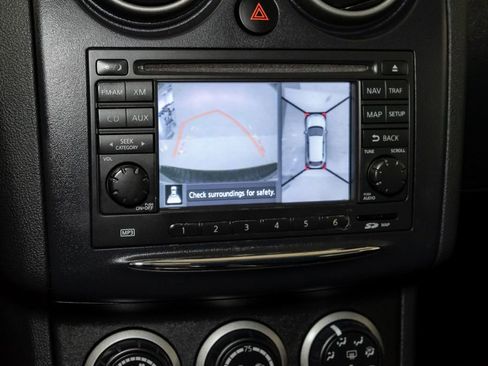 Used 2013 Nissan Rogue SL AWD/4WD image 18
