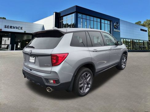 Used 2023 Honda Passport EX-L image 4
