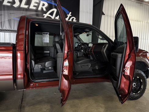 Used 2015 Ford F250 Lariat w/ Lariat Ultimate Package AWD/4WD image 13