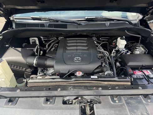 Used 2021 Toyota Tundra Platinum AWD/4WD image 24