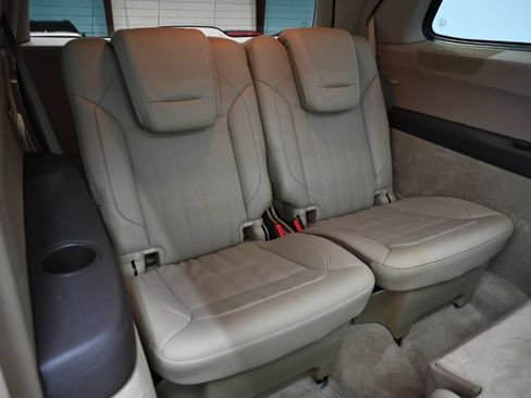 Used 2016 Mercedes-Benz GL 320 BlueTEC 4MATIC w/ Premium I Package image 42