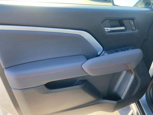 Used 2024 Chevrolet Colorado Z71 w/ Advanced Trailering Package image 15