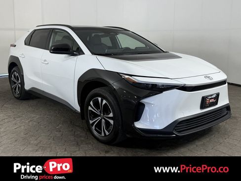 Used 2025 Toyota bZ4X FWD image 1
