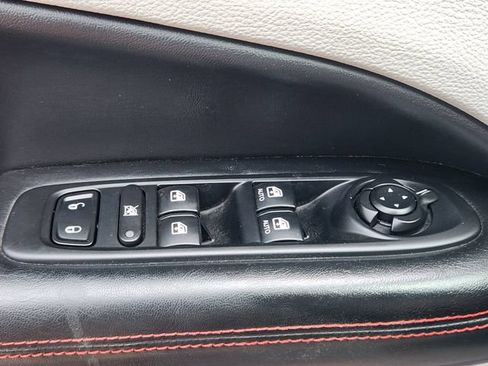 Used 2017 Jeep Compass Limited AWD/4WD image 26