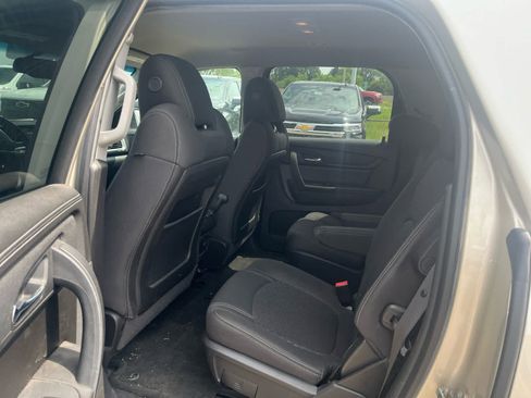 Used 2015 GMC Acadia SLE AWD/4WD image 9