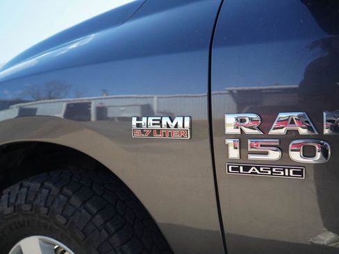 Used 2020 RAM 1500 Classic SLT image 16
