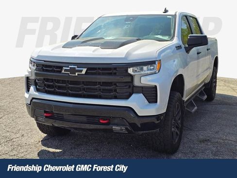 Used 2023 Chevrolet Silverado 1500 LT Trail Boss w/ Protection Package AWD/4WD image 1