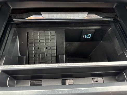 Used 2024 Ford F350 King Ranch w/ FX4 Off-Road Package image 27