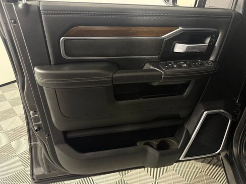 Used 2024 RAM 2500 Laramie AWD/4WD image 20