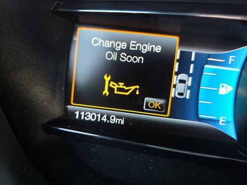 Used 2018 Ford Explorer Limited w/ Ford Safe & Smart Package FWD image 2
