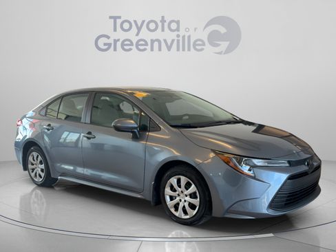 Used 2026 Toyota Corolla LE FWD image 8