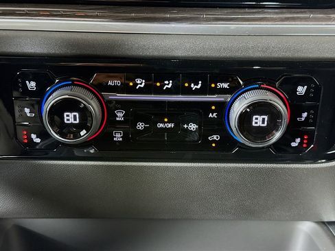 New 2025 Chevrolet Silverado 2500 LTZ w/ LTZ Convenience Package AWD/4WD image 16