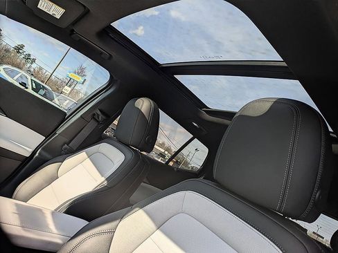New 2026 Chevrolet Equinox EV LT FWD image 12