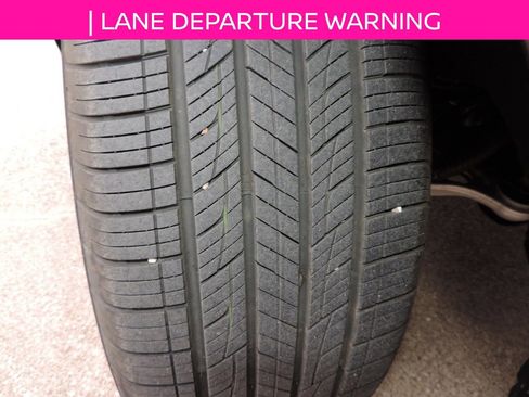 Used 2025 Nissan Murano SV image 14