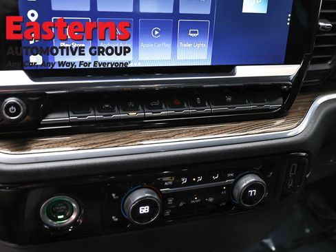 Used 2022 Chevrolet Silverado 1500 LT AWD/4WD image 20