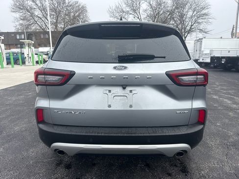 Used 2024 Ford Escape Platinum w/ Premium Technology Package image 8