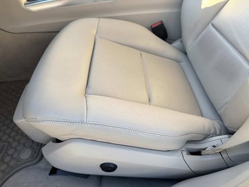 Used 2016 Mercedes-Benz E 350 Sedan image 17