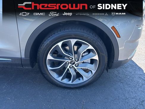 Used 2023 Lincoln Nautilus Reserve AWD/4WD image 12