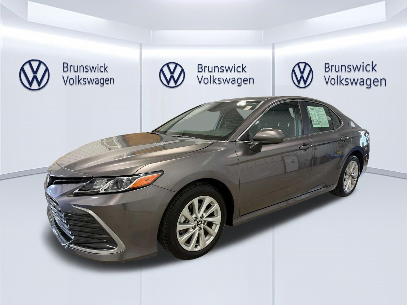 Certified 2024 Toyota Camry LE FWD image 1