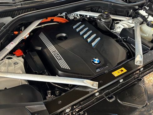 Used 2021 BMW X5 xDrive45e w/ Premium Package image 46