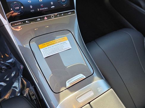 Used 2026 Mercedes-Benz CLE 300 4MATIC Coupe image 25