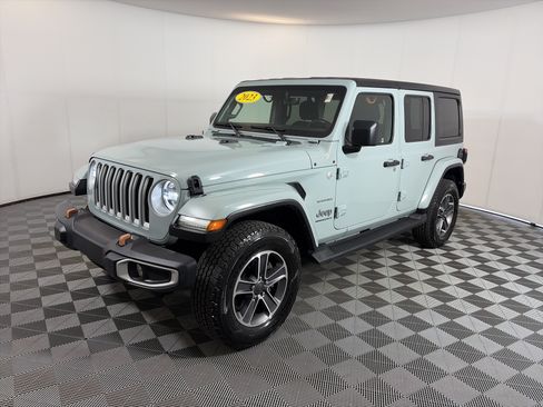 Used 2023 Jeep Wrangler Unlimited Sahara w/ LED Lighting Group AWD/4WD image 2