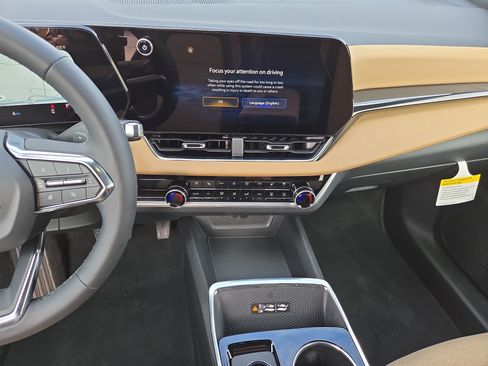 New 2026 Chevrolet Equinox ACTIV w/ Convenience Package III image 22