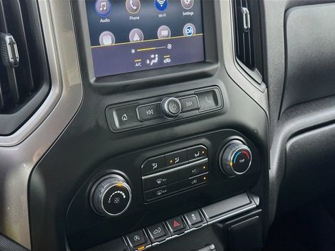 Used 2022 Chevrolet Silverado 1500 W/T w/ WT Value Package AWD/4WD image 18