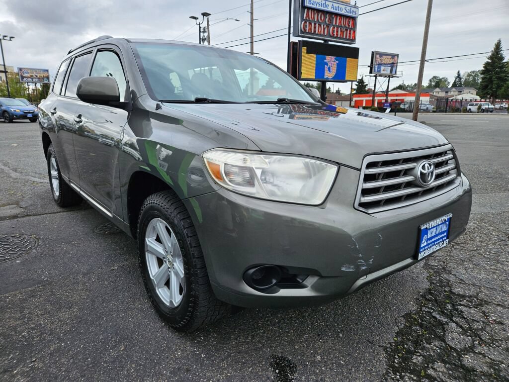Used 2010 Toyota Highlander 4WD w/ Tow Pkg image 6