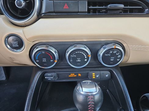 Used 2017 MAZDA MX-5 Miata RF Grand Touring image 20