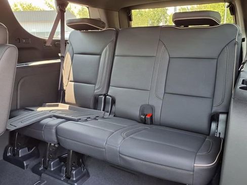 Used 2025 GMC Yukon XL Elevation w/ LPO, Floor Liner Package image 19