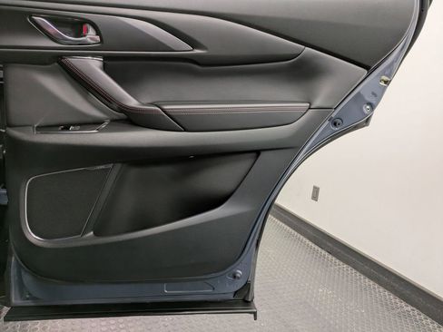 Used 2023 MAZDA CX-9 Carbon Edition image 25